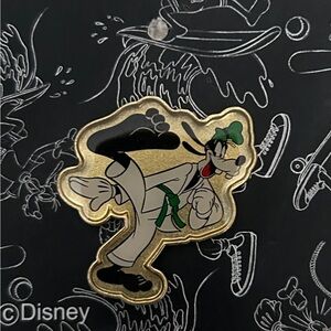 Disney Goofy Martial Arts Karate Green Belt Pin -Vintage